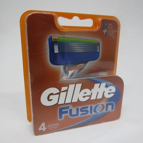 GILLETTE FUSION SHAVING BLADE CARTRIDGES x4