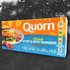 QUORN MEAT FREE HOT & SPICY BURGERS X 4